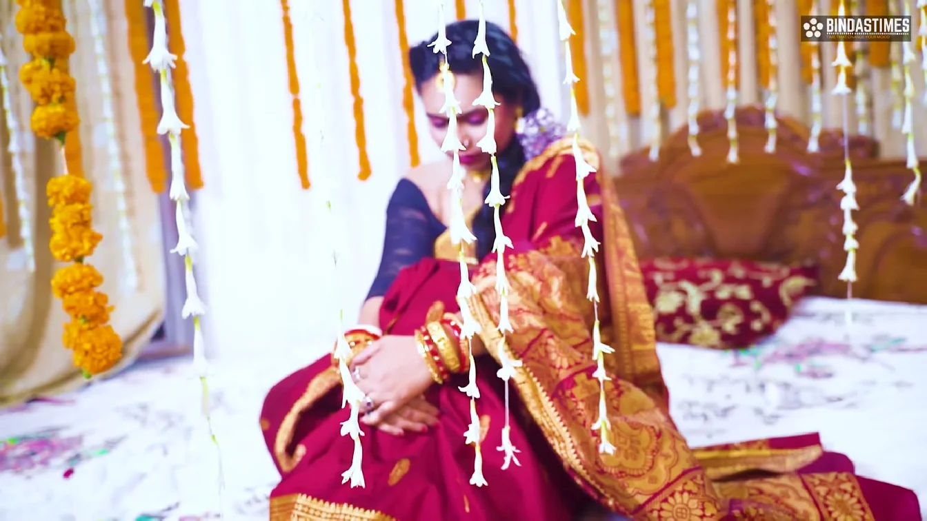 Desi Wife GangBang BindasTimes
